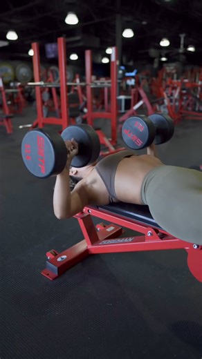 32K views · 240 reactions | Repost @cass.martin Chest & Triceps Routine! Flat Bench DB 4x6-8Incline Flyes 4x8-10Close-Grip Bench Press 4x6-8EZ Bar Tricep Kickback 4x10 | Muscle & Fitness Hers | Facebook