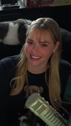 Mia Malkova breaks Rich Campbell with her Asmongold impression #richcampbell #asmongold
