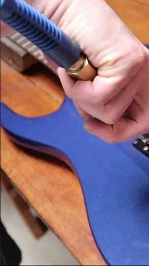 How to Condition a Guitar Fret Board