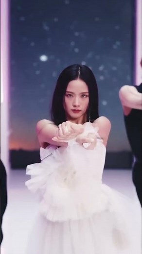 JISOO - FLOWER (DANCE PERFORMANCE)