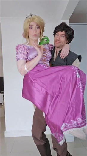 My hands are full #Cosplay #Cosplaying #Cosplayers #DisneyCosplay #FlynnRider #Rapunzel #Tangled
