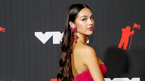 2021 MTV VMAs: Watch Olivia Rodrigo's Camera-Smashing ‘good 4 u’ Performance