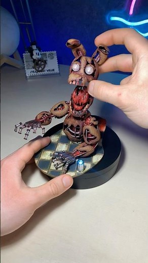 Testing the new Springtrap figure | FNAF clay art