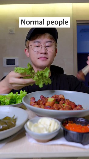 How to Eat Samgyeopsal: Tricks and Tips for Beginners