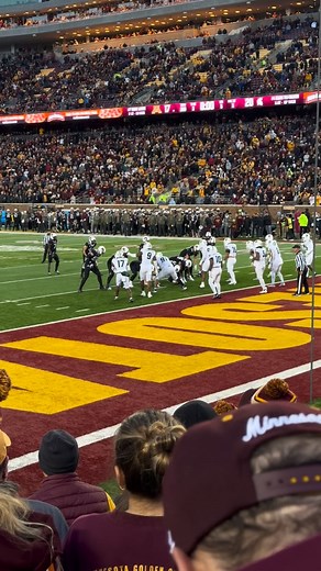 Gophers win!!! #skiumah〽️ #rowtheboat #gohophers | Jon Berry