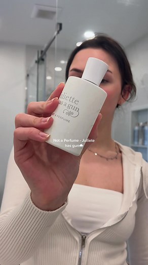 Its literally my moms new favourite perfume☁️🤍👼🏼 @Juliette has a gun Not a Perfume ✨ super unique and beautiful scent #juliettehasagun #notaperfume #perfumerecomendation #perfumetok