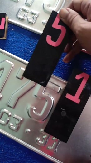 Manufacturing License Plates Using the Press Machine #LicensePlate #PressMachine #MetalPress