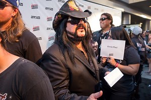 Hellyeah Releases New Video for "Oh My God," One of Vinnie Paul's Final Recordings -