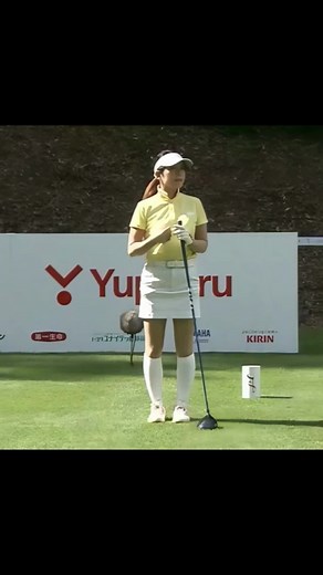 中村香織の美しいゴルフスイング