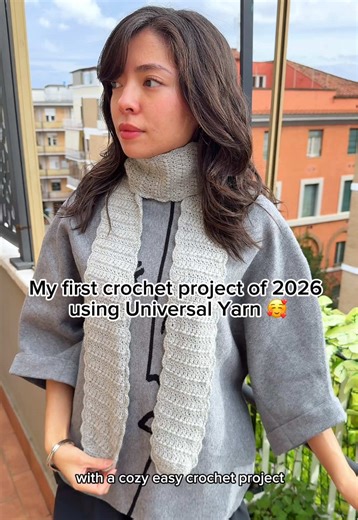 Soft stitches and cozy crocheting to start the New Year! Using Universal Yarn “Fawning”. Known for their soft textures and versatile fibers, Universal Yarn makes yarn that is easy to crochet with and easy to love! Check out their page and website to see their full collection. Youtube tutorials for this soft scarf will be coming soon! Use code ‘PETRA10’ for 10% off your order!! 🙌🙌 #UniversalYarn #UniversalYarnPartner #MadeWithUniversal #Ad #crochet @universalyarn