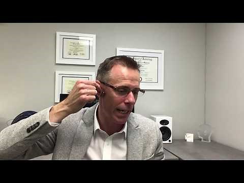 Inserting and Removing a RIC Hearing Aid