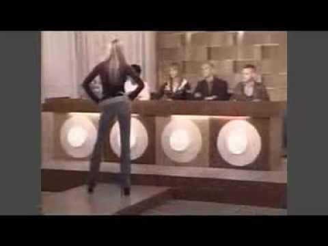 Models trip and fall during ANTM Cycle 6 Episode 4