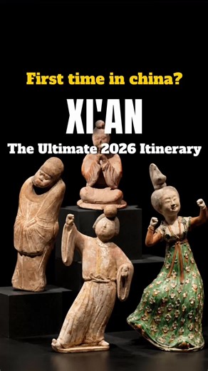 First time in Xi'an? This 4-day itinerary is ideal Bike the old city wall, see Terracotta Warriors, try local food and hike Huashan. #chinatravel #travelinchina #explorechina #chinatour #xian