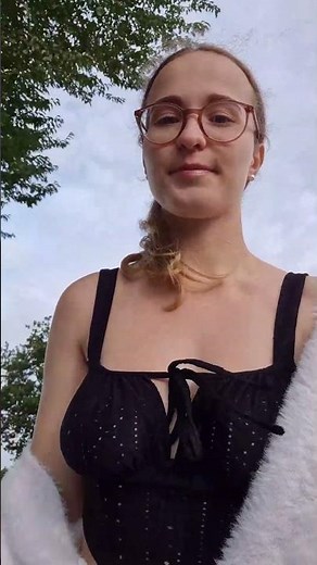 Can a cute blonde make your week better?