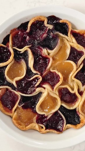 Irresistible Pull-Apart Pie Recipe to Share
