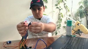 Kodimi lëndë në klasë të parë, mbingarkesë për fëmijët, ekspertët: Të përshtatet në formën e lojës, jo me detyrim - Shqiptarja.com