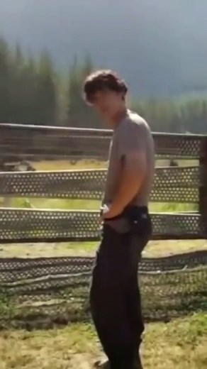 Video di Bob Morley (@wildpip_morley) con Level Up - Ciara