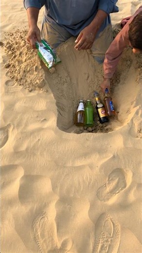 Hiding food and cold drinks in desert 🏜 #survival #lifehacks #outdoors #foodshorts