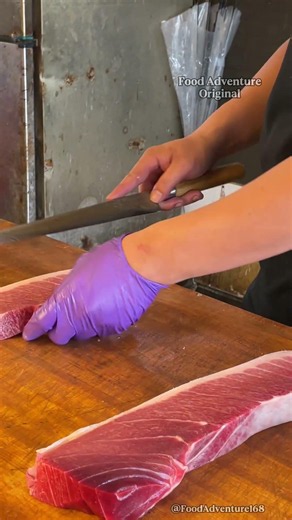 $100 giant bluefin tuna otoro sashimi slicing perfection 🔥 #Otoro #Sashimi #BluefinTuna