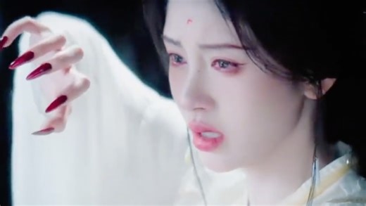 【月鳞绮纪18-19集预告】拾光救雾妄言！两姐妹动手，还要让露芜衣亲手罚雾妄言？