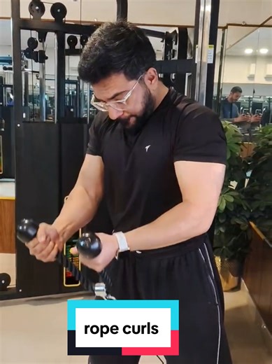 Role curls perfect 😍 #StrengthCoach #GymTips #challenge #gymreels #Fitness