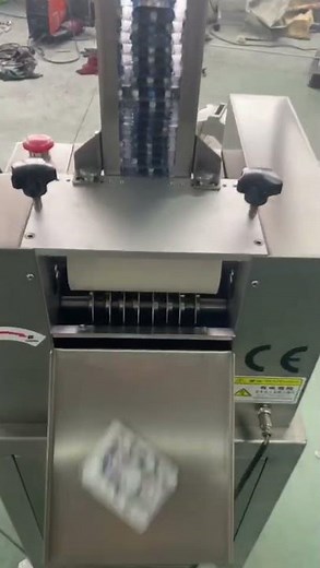Satisfying Capsule Deblistering Machine in Action 💊