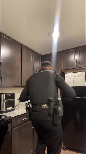 Line dancing with officer Don👮🏾‍♀️ . #linedancing #dancingcop #workit #southernsoul | The Real Cowboy Calvin