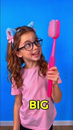 Big and Small Objects Comparison with Young Girl