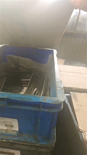出荷前紹介 ポリ箱管理 多品種少量 ロット生産 製品保管状態 医療器具や建設機器、各種パイプ加工の石川工業 群馬県 太田市 1本から対応可能な会社です。＃ステンレス＃手摺＃パイプ曲げ＃東京都＃世田谷区