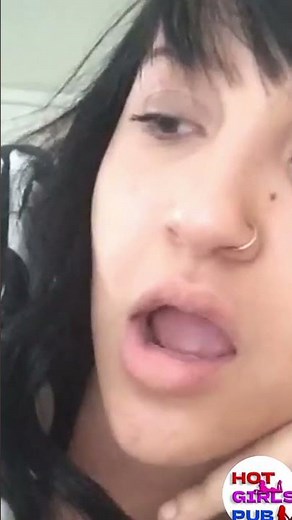 Cute Brunette Talking Farting And Making Face!