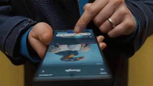 Android fans fuming with 'super annoying' new trigger-happy button