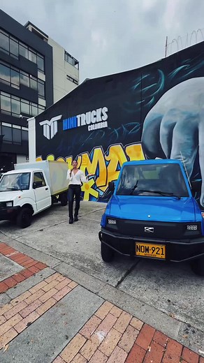 Camionetas eléctricas en Colombia - Mini Tracks