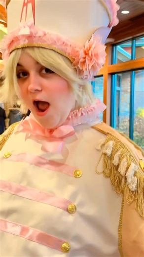 ✨Evie/Kaggy🌱 on Instagram: "Showing off my Able cosplay a little more 🥹✨ it was so hard to get good pictures of the full thing! Tho some pics will be coming soon! 🤭 Thank you @ken.i.take.your.picture #hazbinhotel #hazbinhotelcosplay #hazbin #able #patrickstump"