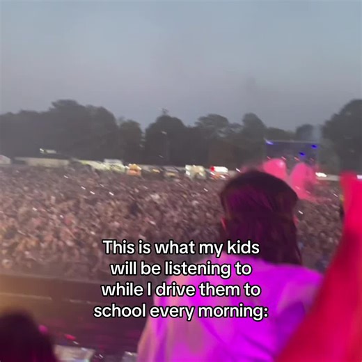 Only right 🕺🕺 #pawsa #dj #ravetok #fyp