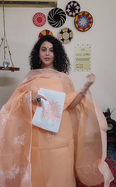 18 reactions | Kalaj Looms brings you beautiful PHOOL PATTI kota...