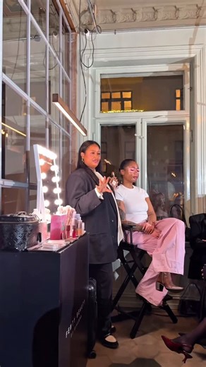 Fredrik & Louisa on Instagram: "Galentines med Fenty Beauty 💖 Rosa, limited edition og full av glow 😍✨I kveld feiret vi den nye Wattabrat-kolleksjonen fra Fenty Beauty sammen med inspirerende profiler og ekte beauty lovers. Med dyktige @naimabremer på plass og en kveld fylt med sminke, lek med kolleksjonen og gode vibes, ble det en perfekt feiring av Wattabrat 💗 Og vi er ikke ferdige ennå… I morgen inviterer vi til vårt aller første community-event i butikk sammen med Fenty 💖 Vi gleder oss!