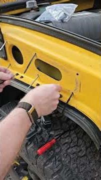 100Pcs Automotive Nylon Cable Tie Fastener Kit Universal Car Zip Tie Buckle Clips for Bumper, Fender