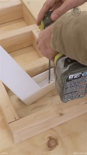 84K views · 519 reactions | DIY OVAL DINING TABLE that SPINS! #diy #build #woodworking | Modern Builds | Facebook