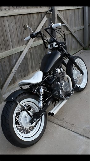 Awesome Honda 250 Honda Rebel Bobber 🇯🇵😎🇺🇲 #hondarebel #hondarebel250 #rebelbobber #custommade #custommotorcycle #bobber #chopperstyle | Dream Drives