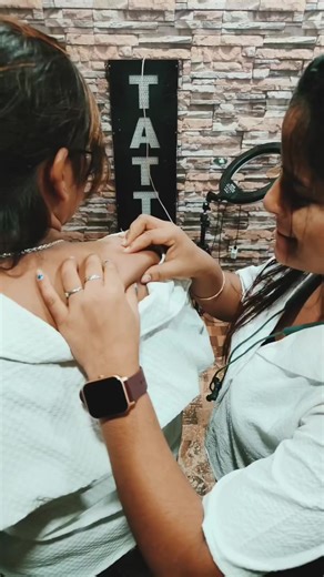 Stunning Waist Tattoos for Women