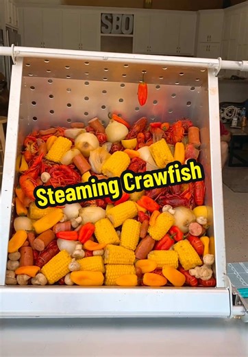 Steamed Crawfish Recipe for Louisiana Flavor