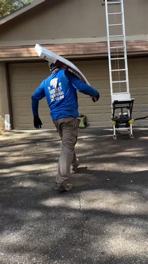 4.4K views · 11 reactions | Ladder hoist for the win!  : @midianroofing #roof #roofer #roofing #roofershelper | The Roofer's Helper | Facebook