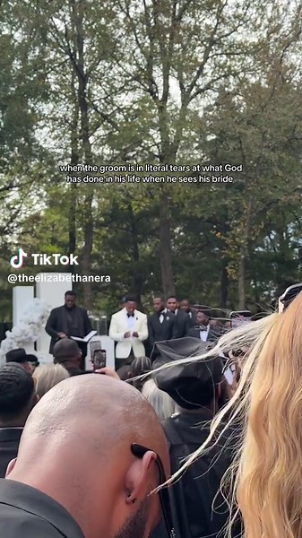 🥹🥹🥹 #weddingday #groomreaction | Groom Reactions