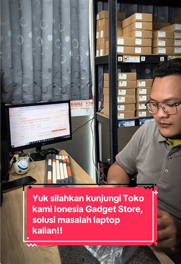 Kalau keyboard laptop kamu mulai susah dipakai ngetik, jangan dipaksa terus ya. Lebih baik dicek dulu sebelum makin parah. Servis laptop? Bisa langsung ke Ionesia Gadget Store 🔧 #servislaptop #keyboardlaptop #tipslaptop #gadgetindonesia #teknologitips