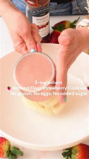 Almond Flour Strawberry Cookies (NO Eggs, NO Added Sugar, NO Gluten) RECIPE LINK IN COMMENT | The Conscious Plant Kitchen