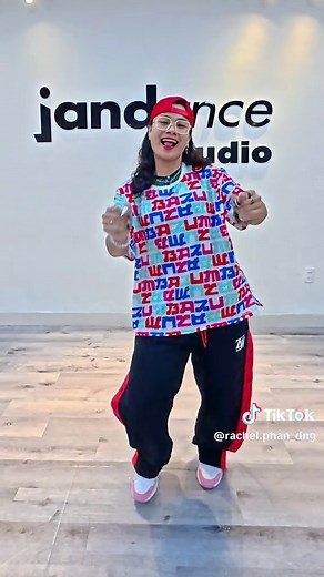 Zumba Fitness: MORENA Dance Choreography by Rachel Phan