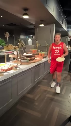 Bonus Gainbridge Field House Indiana Fever Pizza Review