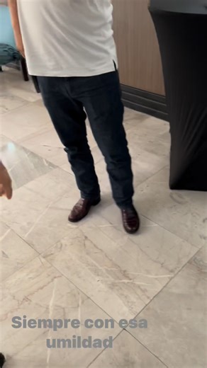 Siempre con esa humildad | Julion Alvarez