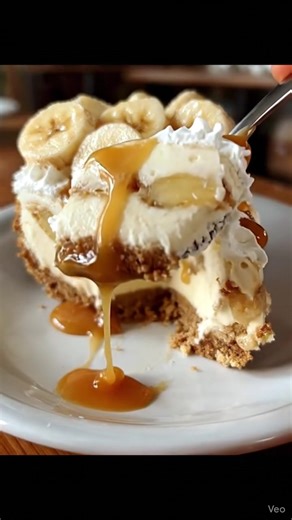 2.3K views · 4 comments | Banana Pudding Cheesecake Creation Ingredients For the Vanilla Wafer Crust: 2 ½ cups crushed vanilla wafer cookies 6 tablespoons unsalted butter, melted 2 tablespoons granulated sugar Full Recipe in Coʍmеոτ | Weight Watchers Easy Recipes | Facebook