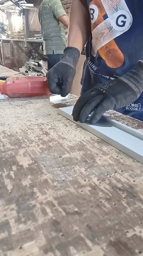 Pasang spigot di sponing #spigot #Installation #aluminium #aluminiumworker #almadankaca #glass #acp #jangkauan #trending #reels #virals #fyp | Working time